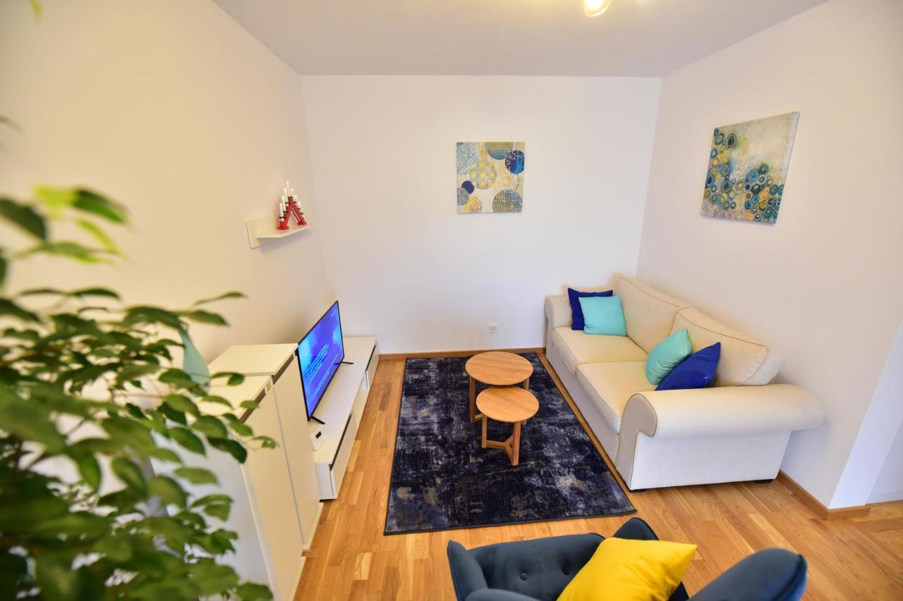 Flh - Your Place Apartment